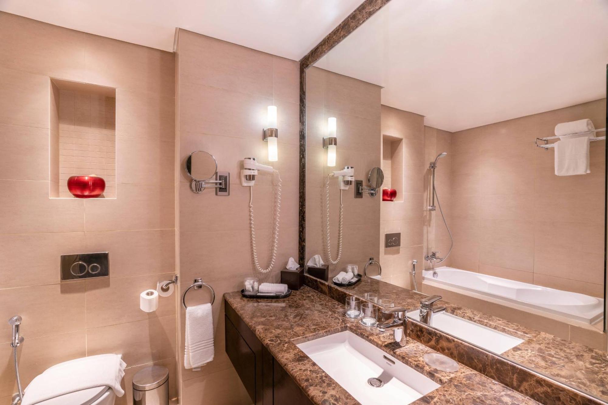 Courtyard By Marriott 4*