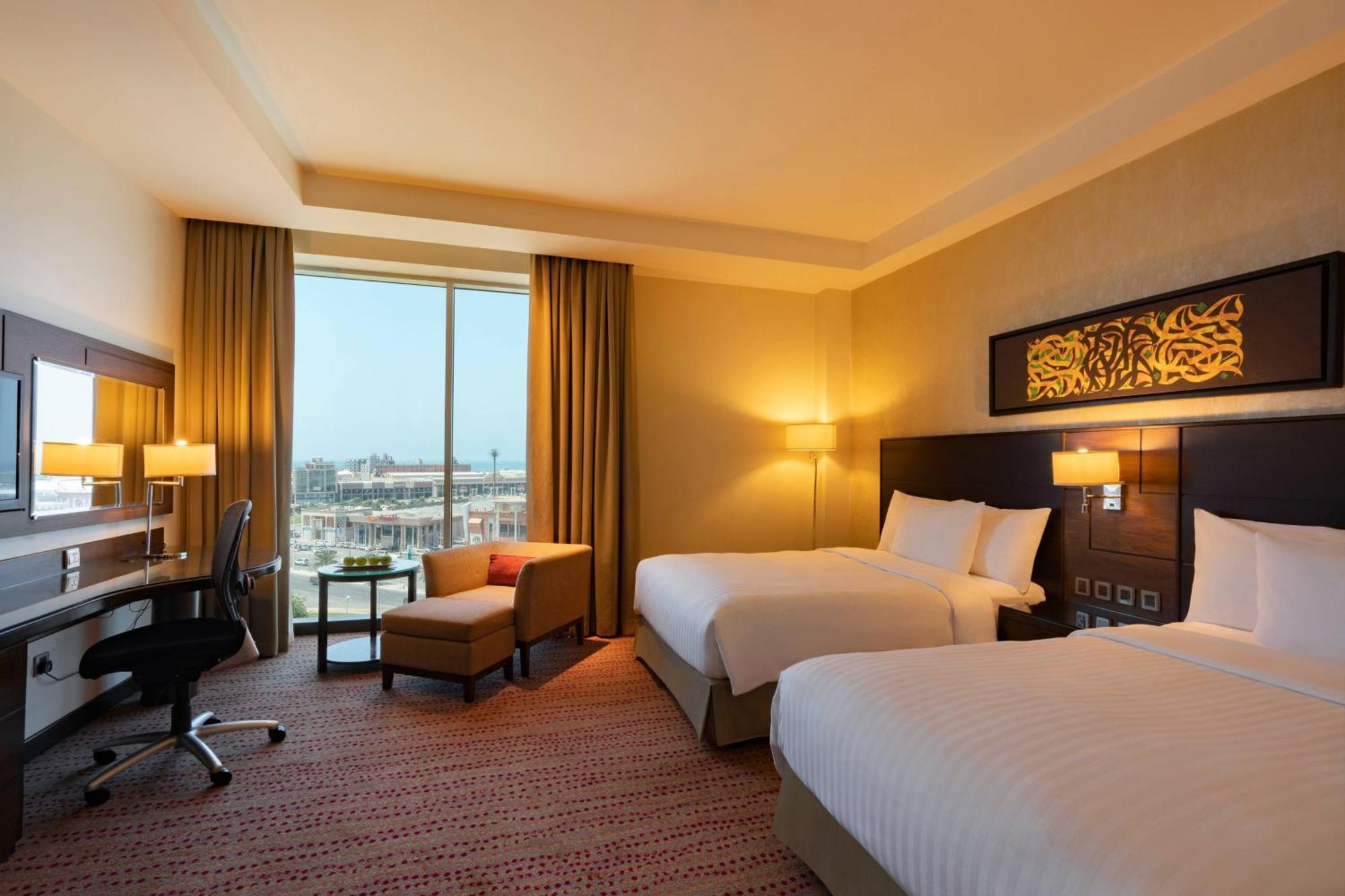Courtyard By Marriott होटल 4*